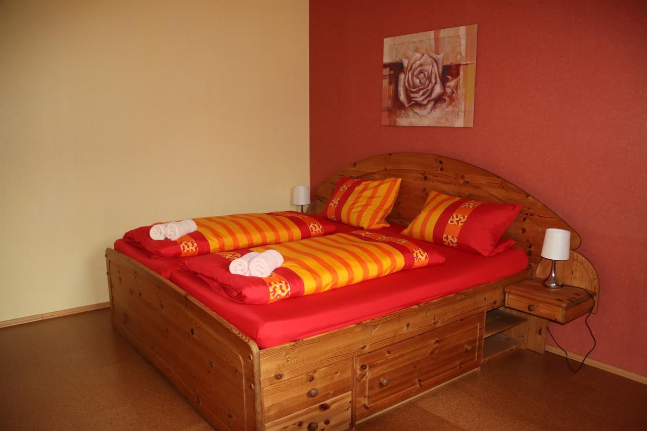 Pension Roehrig Hirzenach Екстер'єр фото